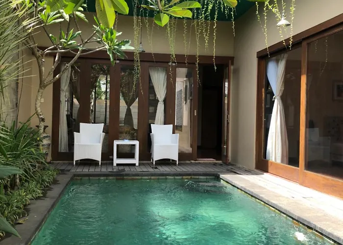 Nuansa Kori House 4 Bedrooms, 別荘 ジンバラン
